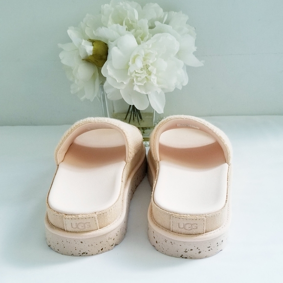 NWT UGG Laton Slides in Peach Fuzz Terry - Picture 8 of 14